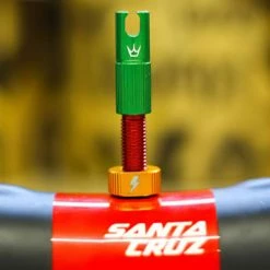 Peaty's Valves 50to01 MK2 Tubeless 42mm 5 Peaty's Valves 50to01 MK2 Tubeless 42mm -Pièces vélo trekking Soldes 20113991 Peatys 50to01 MK2 Tubeless 42mm Ventile PE PTV2 42 RAS 3