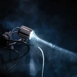Lezyne Super HB STVZO E1000 Feu Avant Pour Vélo électrique -Pièces vélo trekking Soldes 4710582549243LezyneSuperHBSTVZOE1000E BikeFrontlicht1 LED ESPHB V104AE Action1